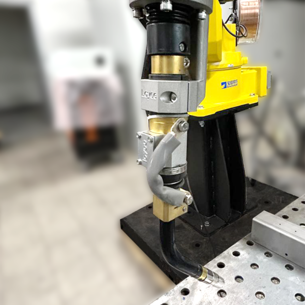 Robot spawalniczy TR06-2070B/ARC_3